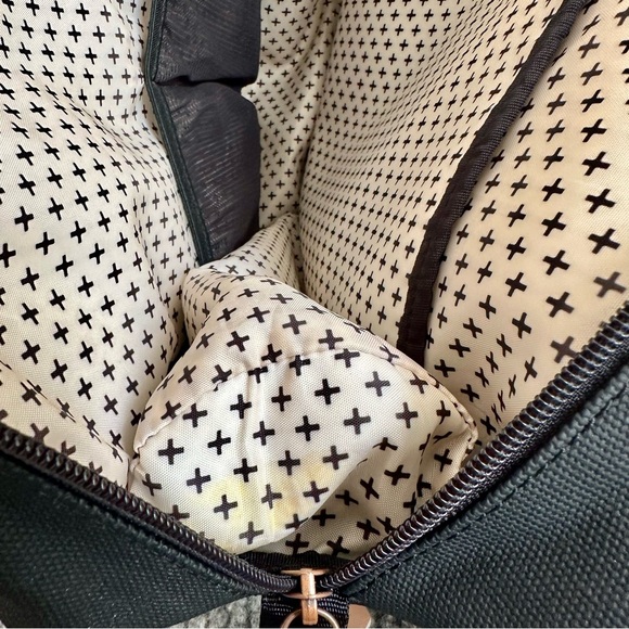 Pre Loved Petunia Pickle Bottom Meta Backpack - Black Matte Canvas - Picture 7 of 16